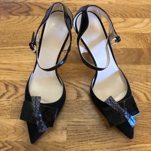 NIB Frances Valentine Julia Black Suede Pump 9